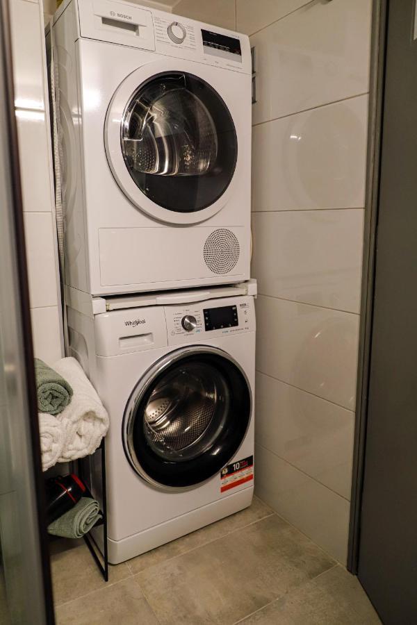 Newly Renovated Apartment 7 Min Walk From Acropolis Афины Экстерьер фото